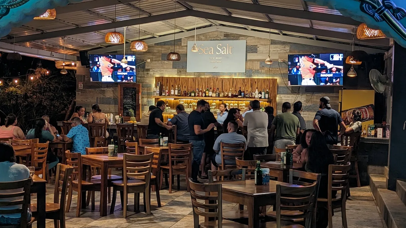 The bar at Sea Salt, Hotel Jaco, at night